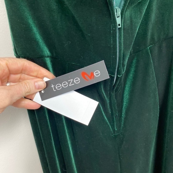 Teeze Me Criss Cross Strap Emerald Velvet Jumpsuit - Picture 9 of 9